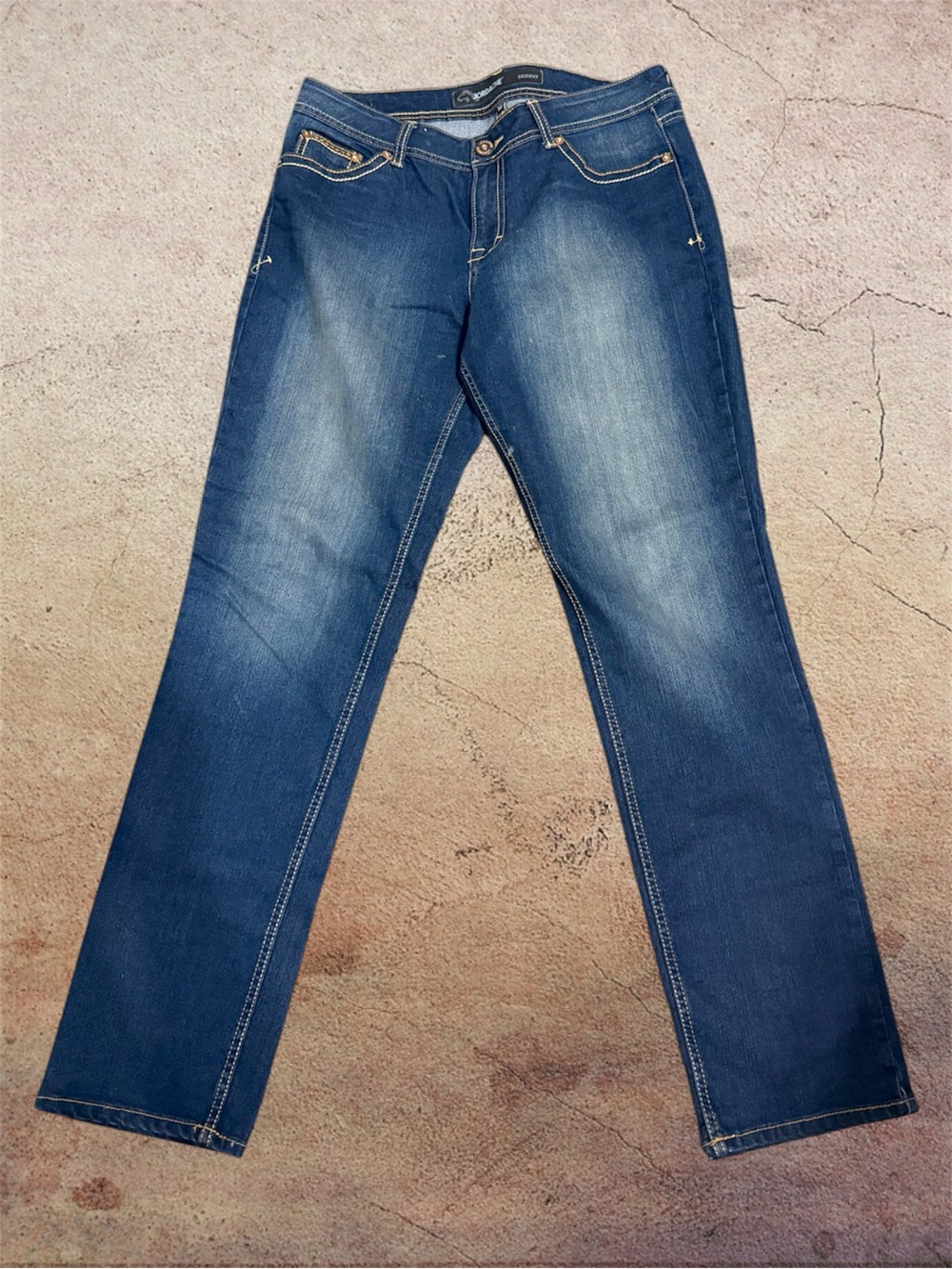 Jordache Women’s Mid Wash Straight-Leg Skinny Jeans - Dark Blue size 10